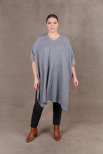 Load image into Gallery viewer, Eb &amp; Ive Alawa Cable Poncho