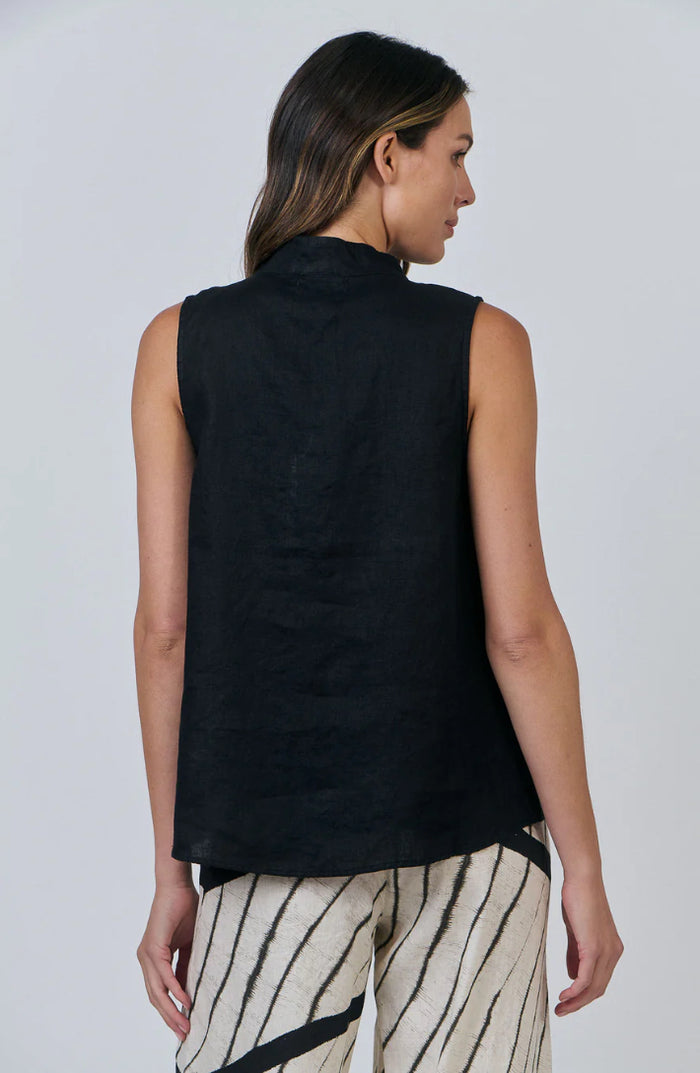 Naturals by O & J Black Linen  Top GA423