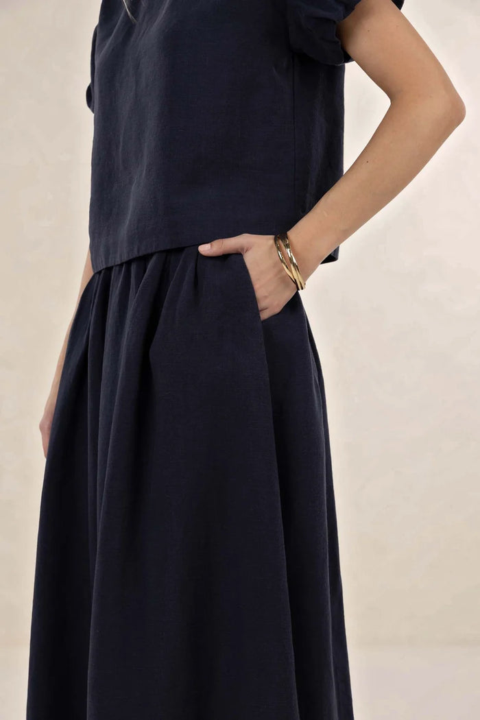 Humidity Sola Skirt