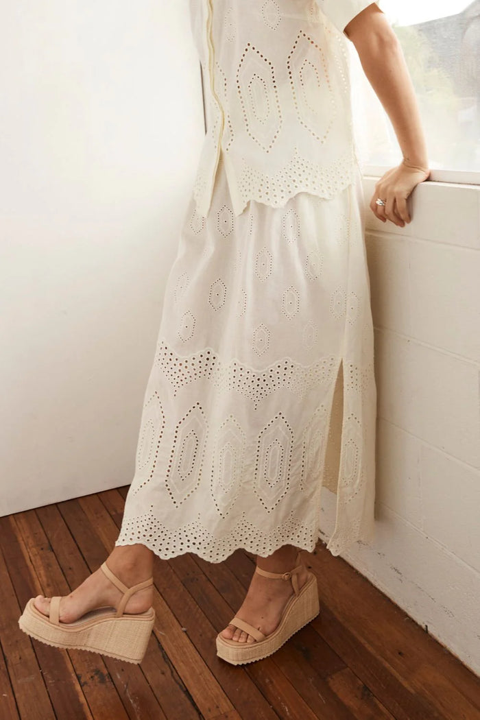 Zoe Kratzmann Fond skirt cream broderie