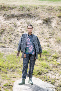 Maud Dainty Eliza Jumper Snow Leopard/ Roses