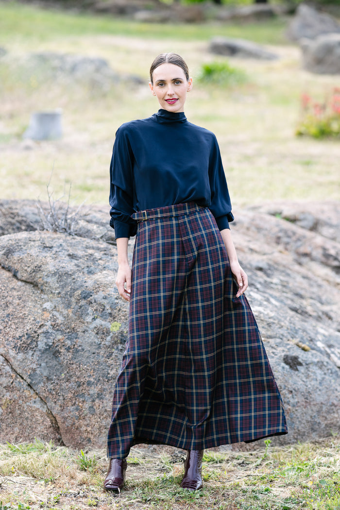 Maud Dainty Alley Navy