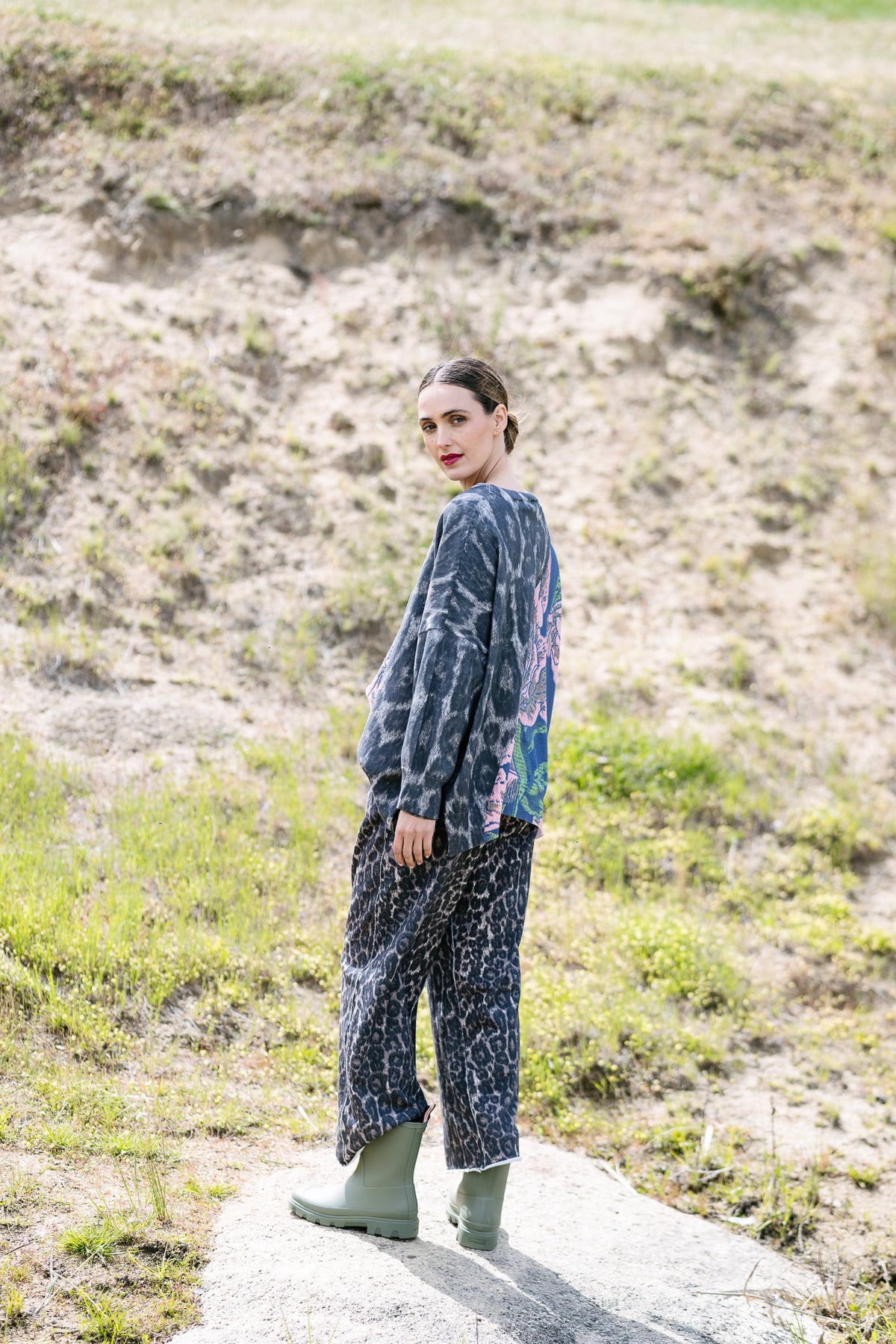 Maud Dainty Eliza Jumper Snow Leopard/ Roses