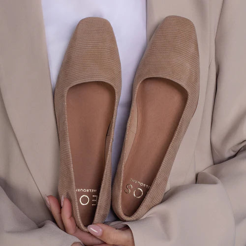 EOS Solana Sand Suede
