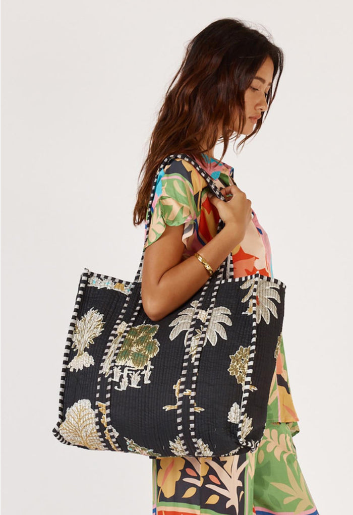 Rubyyaya Quilted Bag
