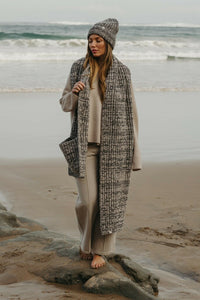 Dreams Rib Twist Scarf Noir x Wheat