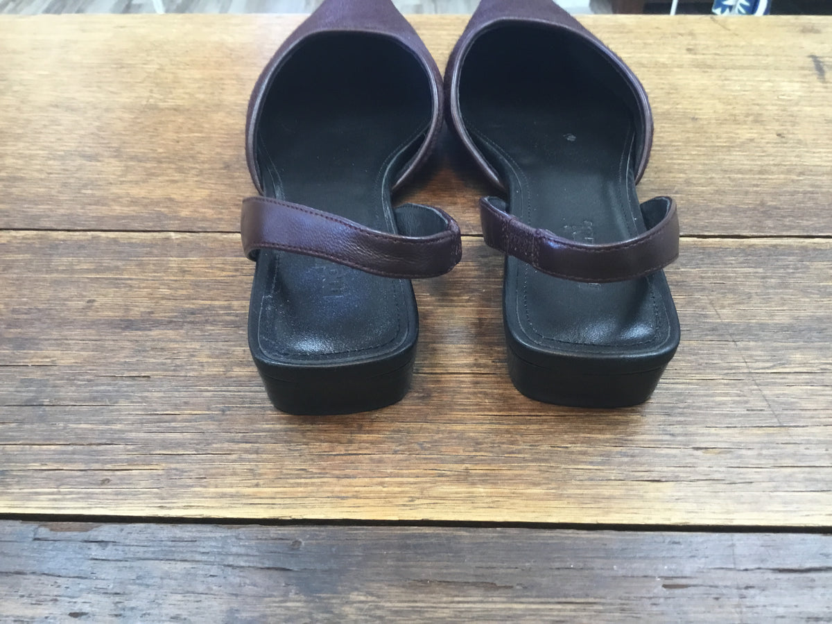 Mollini Oolee-Mo Slingback