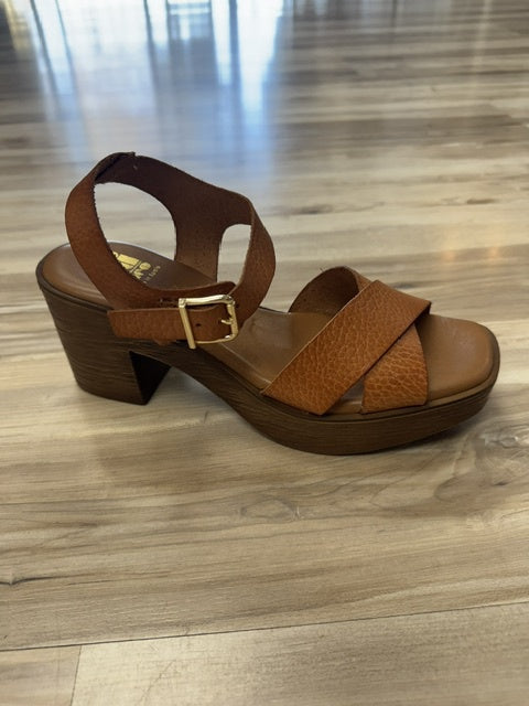 Nu by Neo Quincy Sandal Tan