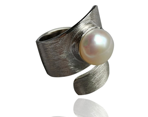 YiSu Design Twist Silver Ring