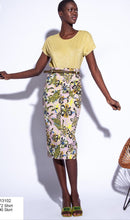 Load image into Gallery viewer, Funky Staff Skirt Seso Retro Flowers