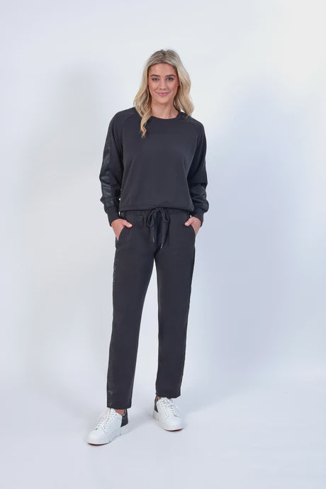 Knewe Rebel Jumper Black