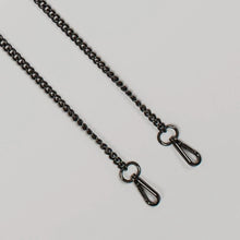 Load image into Gallery viewer, Vestirsi Pebbled Leather Chain Strap